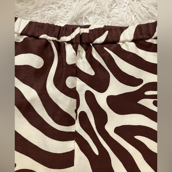 Constance Saunders Linen/Silk Suit - Picture 8 of 16